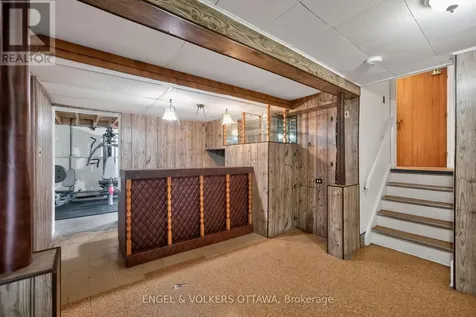1166 Castle Hill Crescent Ottawa ON K2C 2A8