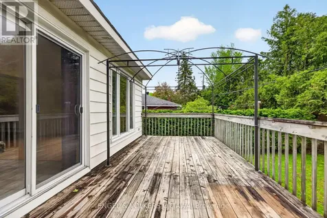1166 Castle Hill Crescent Ottawa ON K2C 2A8