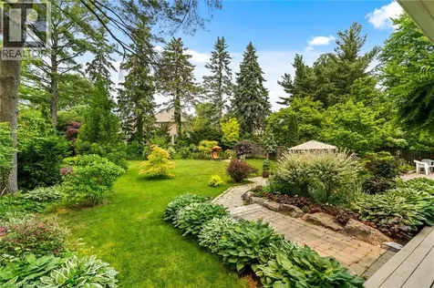 535 Charlotte Street Niagara-on-the-lake ON L0S 1J0