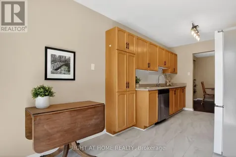 88 Furlong Crescent Ottawa ON K2M 2H9