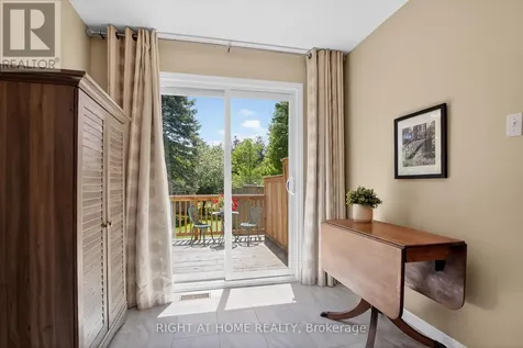 88 Furlong Crescent Ottawa ON K2M 2H9