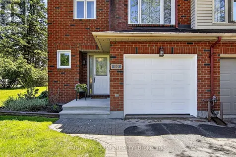 88 Furlong Crescent Ottawa ON K2M 2H9