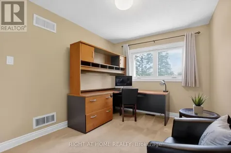 88 Furlong Crescent Ottawa ON K2M 2H9