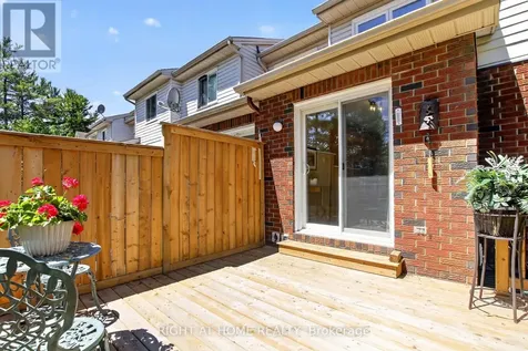 88 Furlong Crescent Ottawa ON K2M 2H9