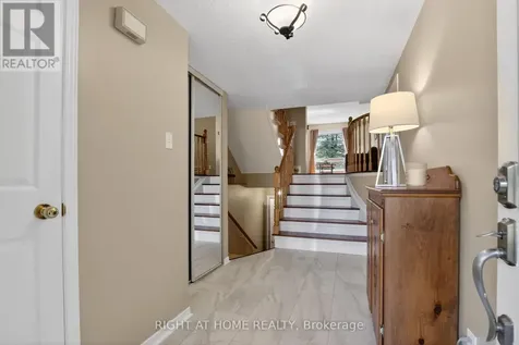 88 Furlong Crescent Ottawa ON K2M 2H9