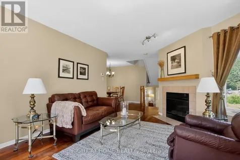 88 Furlong Crescent Ottawa ON K2M 2H9