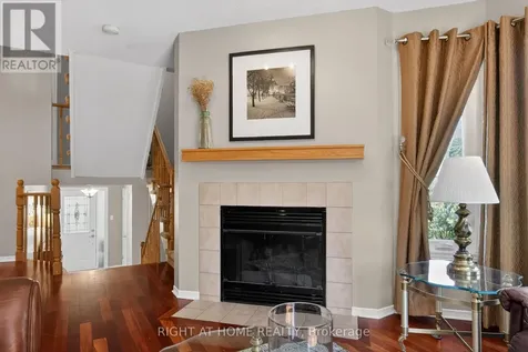 88 Furlong Crescent Ottawa ON K2M 2H9