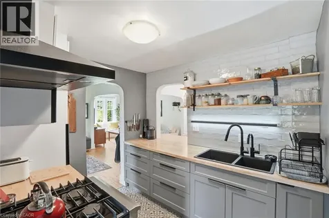 244 Samuel Street Kitchener ON N2H 1R6
