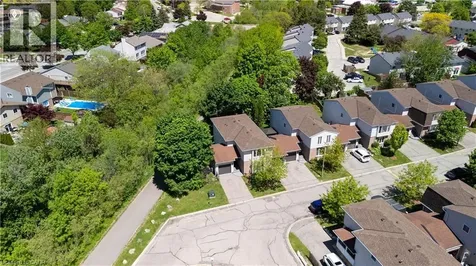175 Elm Ridge Drive Kitchener ON N2N 1L7
