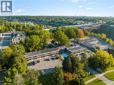 4625 Cataract Avenue Niagara Falls ON L2E 3M3