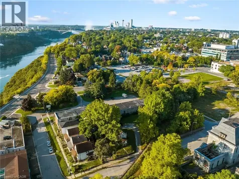 4625 Cataract Avenue Niagara Falls ON L2E 3M3