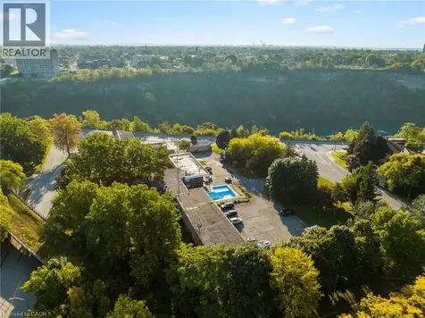 4625 Cataract Avenue Niagara Falls ON L2E 3M3