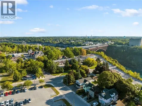 4625 Cataract Avenue Niagara Falls ON L2E 3M3