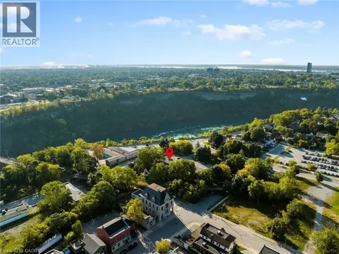 4625 Cataract Avenue Niagara Falls ON L2E 3M3