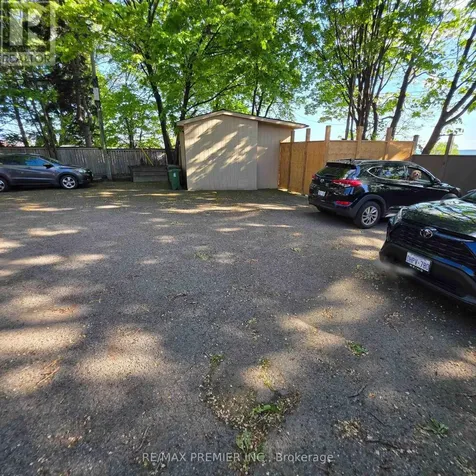 1487 King Street Toronto (south Parkdale) ON M6K 1J4