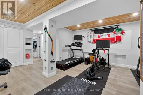 707 Mashkig Avenue Ottawa ON K4A 0Y7