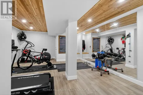 707 Mashkig Avenue Ottawa ON K4A 0V7