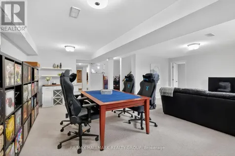 707 Mashkig Avenue Ottawa ON K4A 0V7