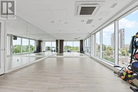 805 Carling Avenue Ottawa ON K1S 5W9