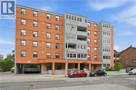 23 Main Street Dundas ON L9H 2P7