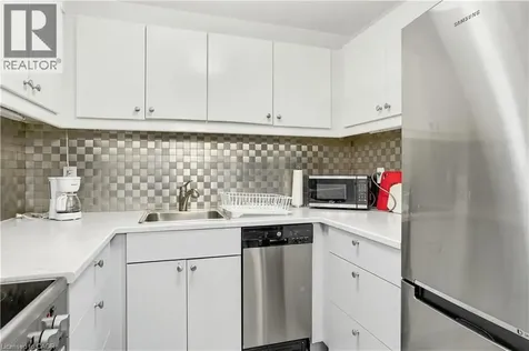 23 Main Street Dundas ON L9H 2P7