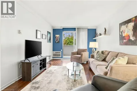 23 Main Street Dundas ON L9H 2P7
