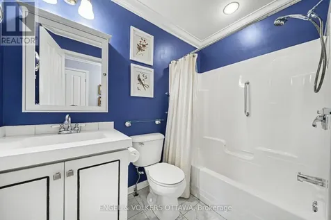 114 Rustwood Private Ottawa ON K2J 5L5