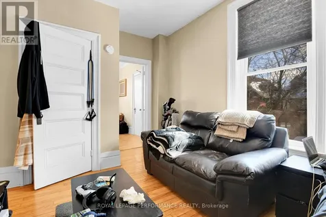 66 Delaware Avenue Ottawa ON K2P 0Z3