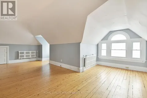 66 Delaware Avenue Ottawa ON K2P 0Z3