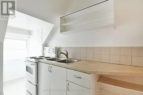 66 Delaware Avenue Ottawa ON K2P 0Z3