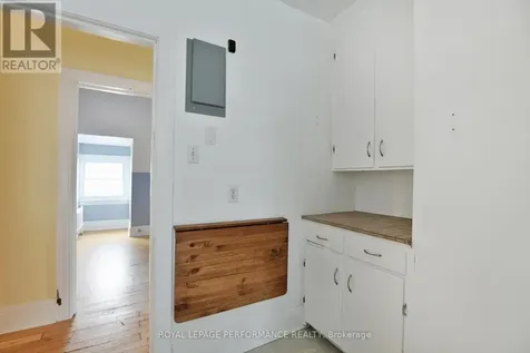 66 Delaware Avenue Ottawa ON K2P 0Z3