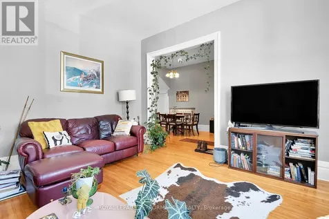 66 Delaware Avenue Ottawa ON K2P 0Z3