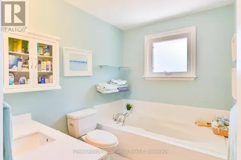 104 East House Crescent Cobourg ON K9A 5K4