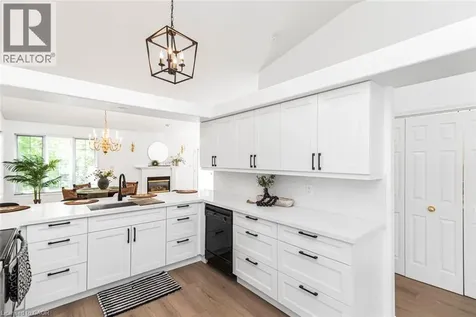 5132 Mulberry Drive Beamsville ON L3J 0J7