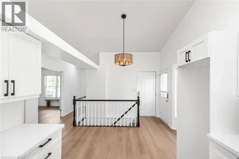 5132 Mulberry Drive Beamsville ON L3J 0J7