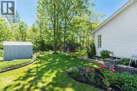 5132 Mulberry Drive Beamsville ON L3J 0J7