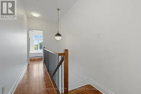 288 Cambridge Street North Ottawa ON K1R 0B4