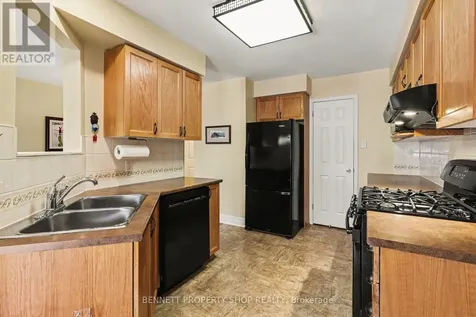 909 Goose River Avenue Ottawa ON K1V 1T6