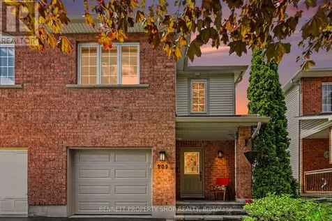 909 Goose River Avenue Ottawa ON K1V 1T6