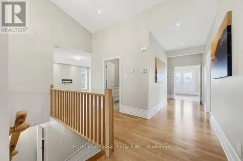 201 Trailgate Street Ottawa ON K1V 0Z9