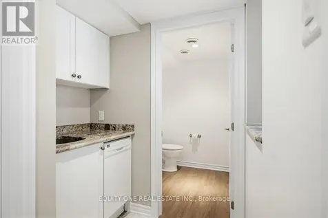 201 Trailgate Street Ottawa ON K1V 0Z9