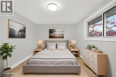 217 Pinegrove Crescent Waterloo ON N2L 4V2