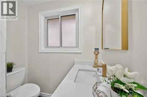217 Pinegrove Crescent Waterloo ON N2L 4V2