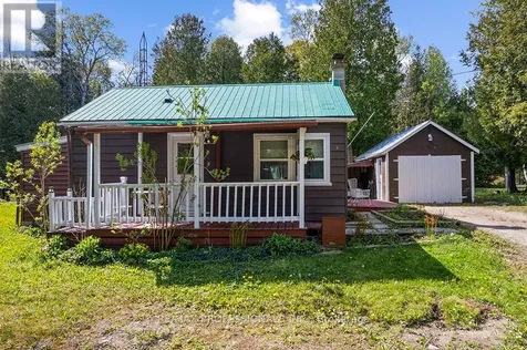 23 Woodstock Avenue Northern Bruce Peninsula ON N0H 2M0