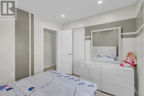 661 Doon South Drive Kitchener ON N2P 0H5