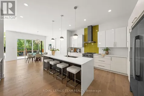205 Summerview Terrace Ottawa ON K4P 0E9