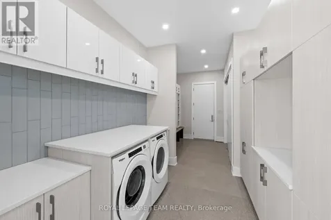 205 Summerview Terrace Ottawa ON K4P 0E9