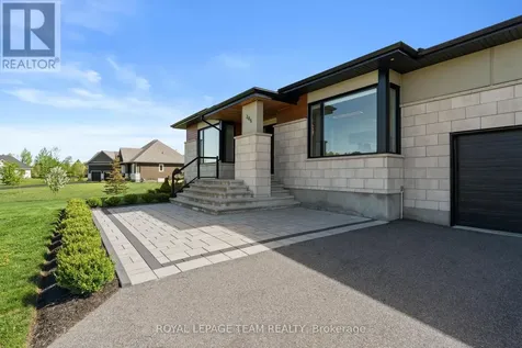 205 Summerview Terrace Ottawa ON K4P 0E9