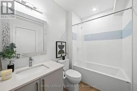 205 Summerview Terrace Ottawa ON K4P 0E9