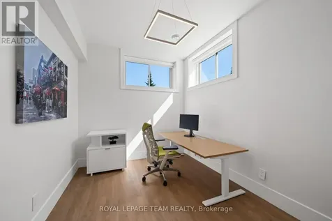 205 Summerview Terrace Ottawa ON K4P 0E9